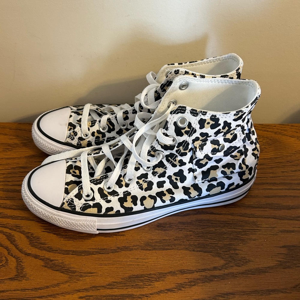 New Unisex All Star Converse Animal Print Sneakers With Pockets Size W -8 M-6
